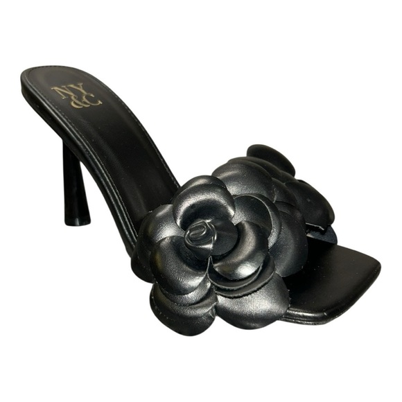 New York & Company Shoes - New York & Company Chana Flower Women's Heels size 7 like new